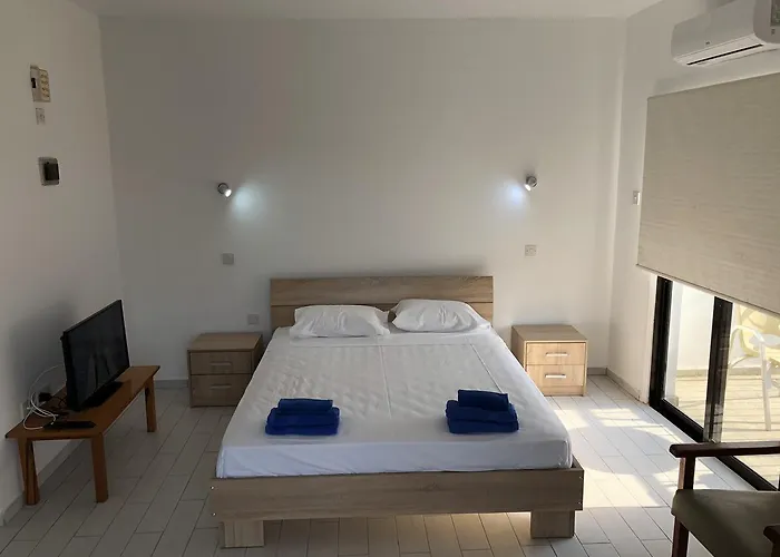 Kasapis Apts * ラルナカ